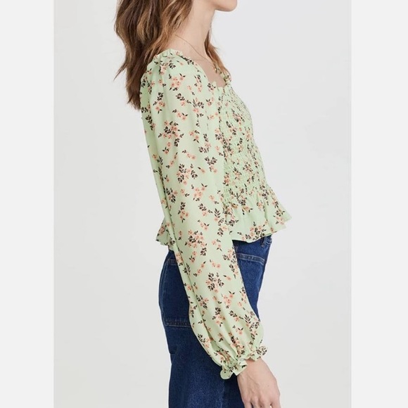 NWT WAYF Jackie Smocked Long Sleeve Top - Picture 4 of 7